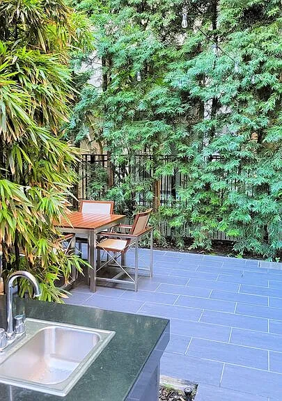 460 S Spring St #101 — Photo 36