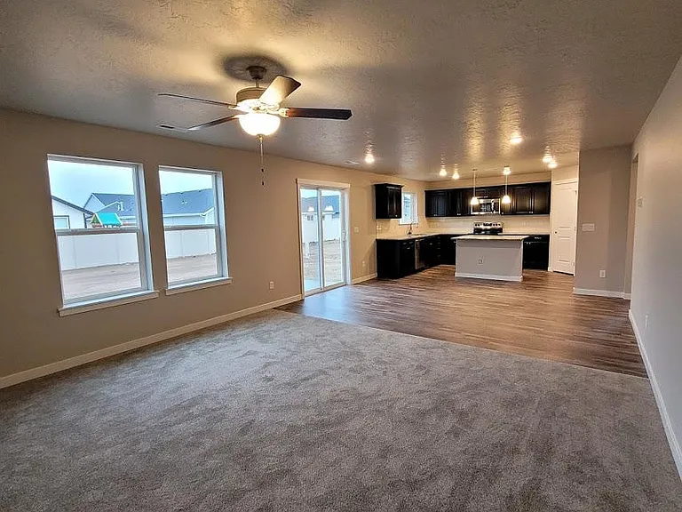 17795 Stony Ridge Ave — Photo 3