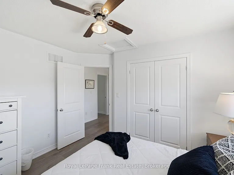 26 Fallingbrook Cres — Photo 19