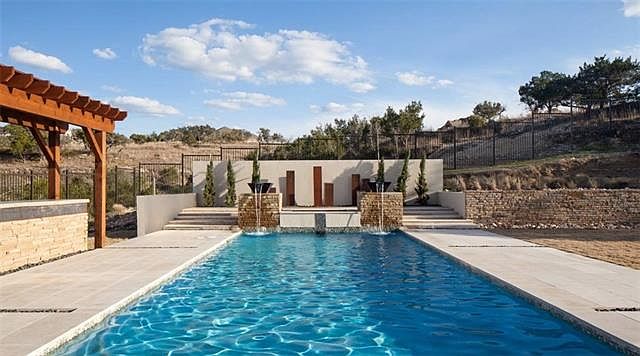 1st image of 18101 Vistancia Dr