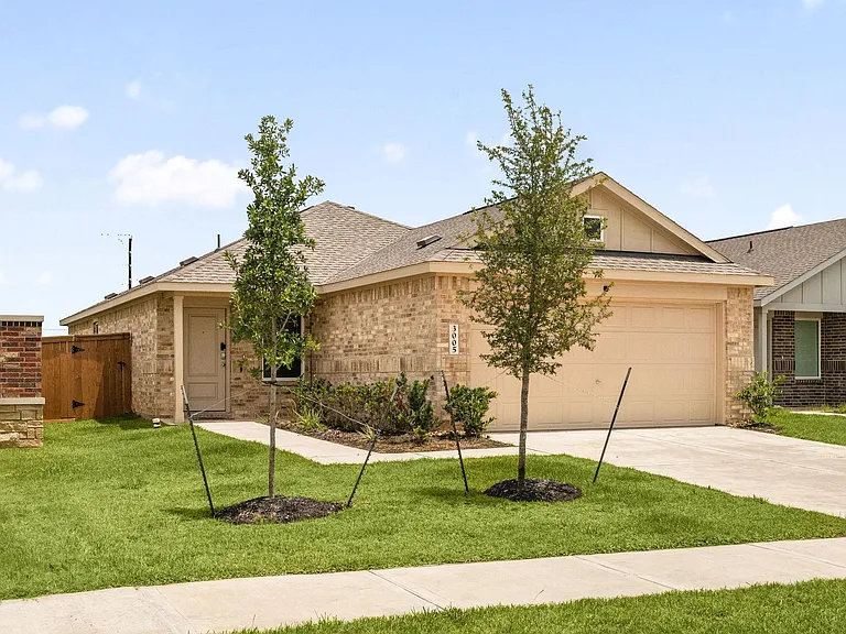 3005 Majestic Sunrise Dr — Photo 1