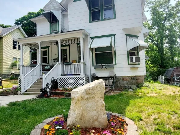 10 Lovell Ct, Ionia, MI 48846