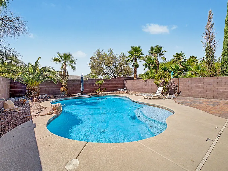10547 Lilac Tree Ave — Photo 28