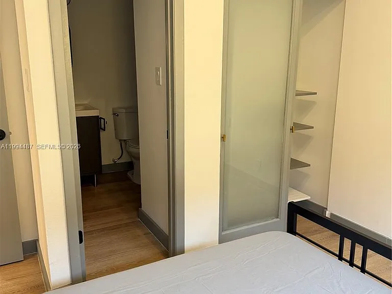 1320 Drexel Ave #302 — Photo 21