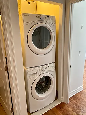 Rented by Reyes & Elsamad Real Estate Group | media 15