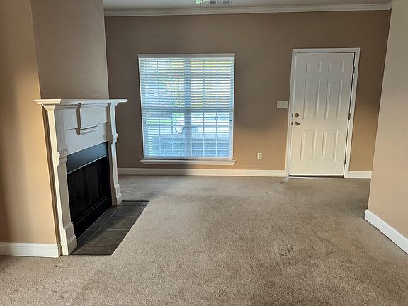 2nd image of 2549 Bascom Dr
