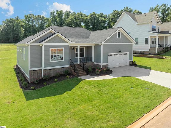 4th image of 103 Halowell Ln