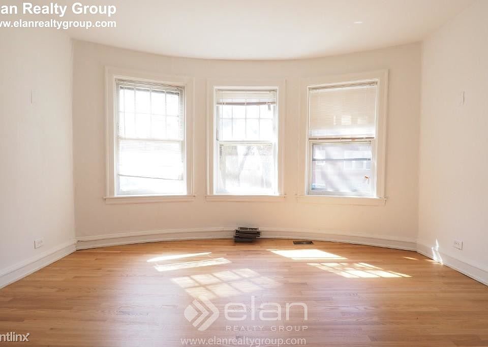 1st image of 2652 W Ardmore Ave #2