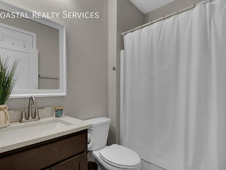 66 Brenda Ln — Photo 21