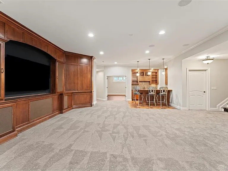 9020 Whisperinghill Dr — Photo 61