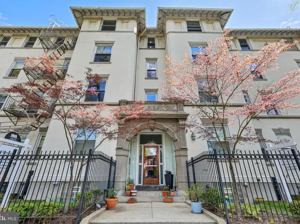 150 Rhode Island Ave NW APT 102, Washington, DC 20001