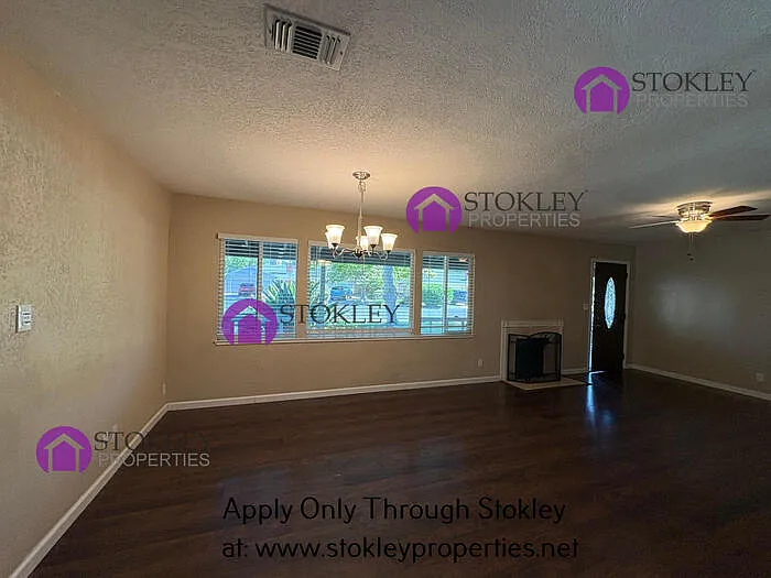 166 Lois Ct — Photo 6