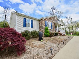 566 Jenkins Rd, Rineyville, KY 40162