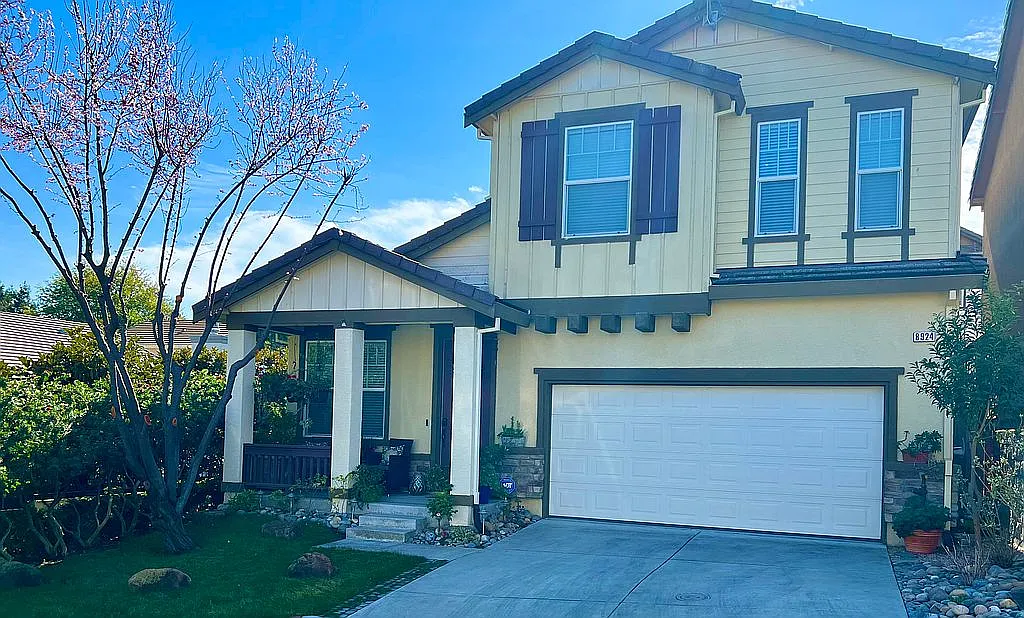 8924 Acorn Way photo 1