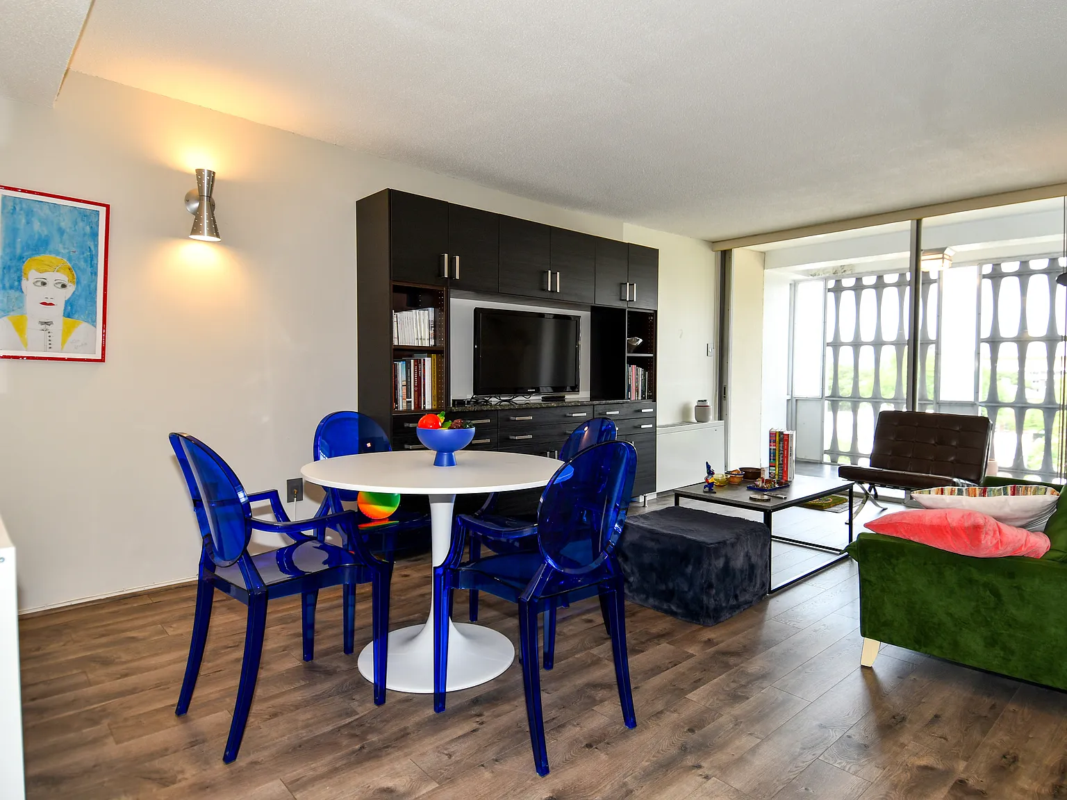 1 bed, 665 sqft, $2,050 — Photo 1