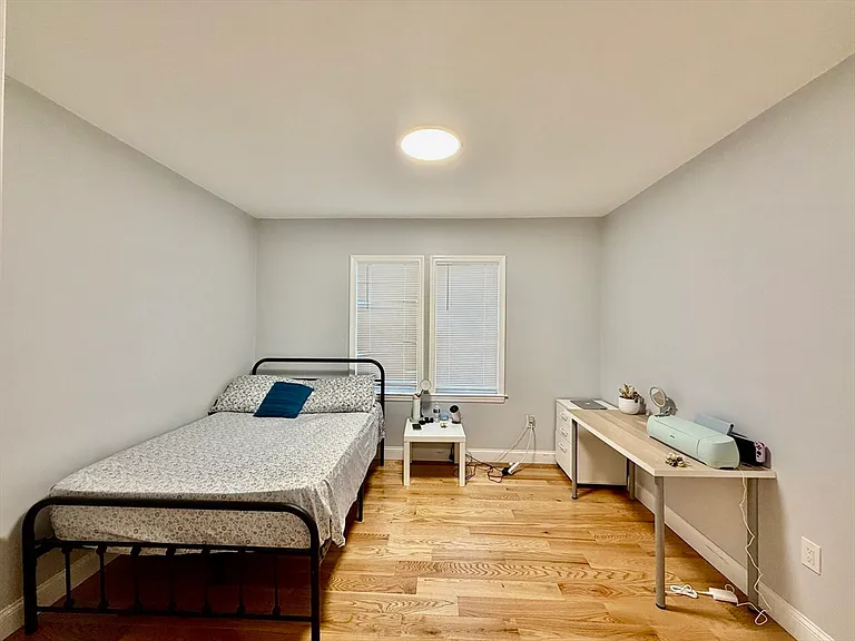 305 Washington St #1 — Photo 19