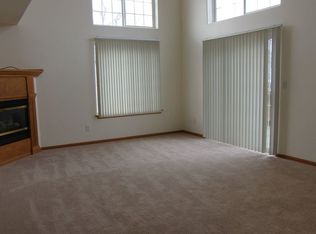 420 5th St APT 13, Coralville, IA 52241