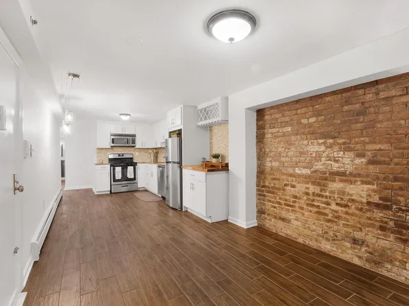 703 Park Avenue image 3 of 17