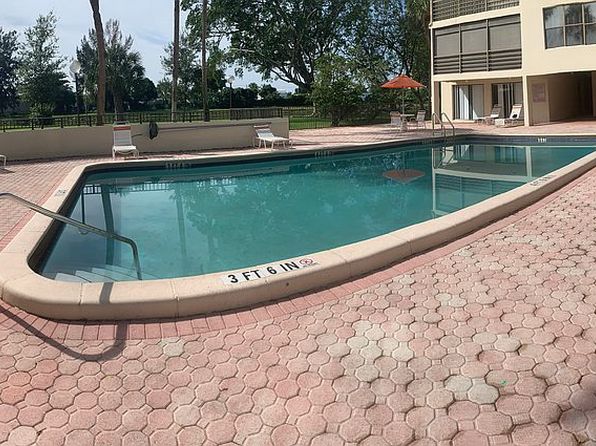 2312 S Cypress Bend Dr APT 107