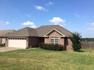 901 Greenwood Dr, Searcy, AR 72143