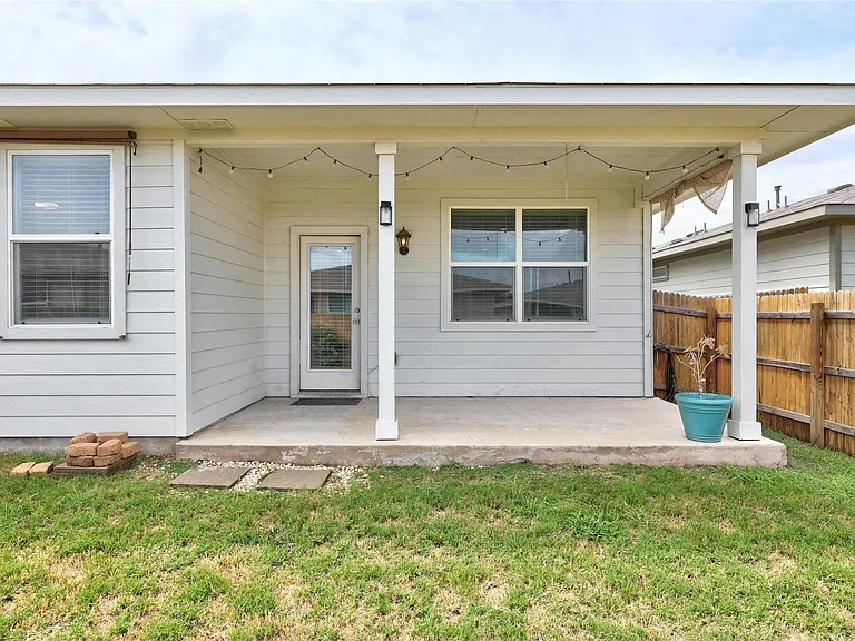 141 Parryi Cv — Photo 40