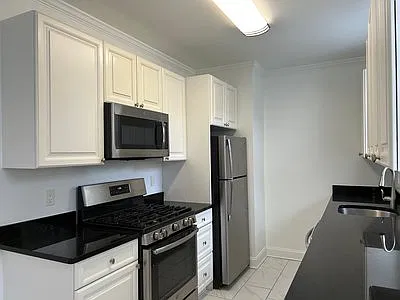 43 Auburn St #1