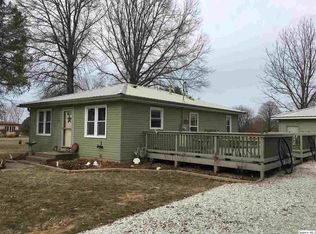 211 W Hall Ave, Versailles, IL 62378