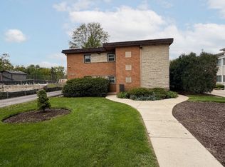 5152 Fairview Ave APT 6, Downers Grove, IL 60515