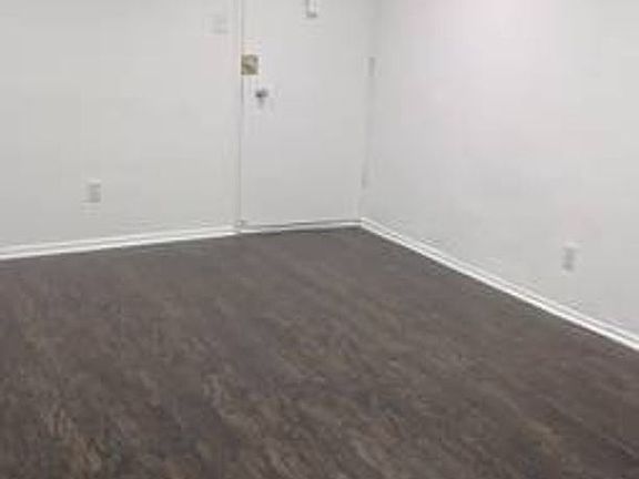 5th image of 5030 Maplewood Ave #107