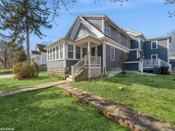 9 Granite St, Foxboro, MA 02035