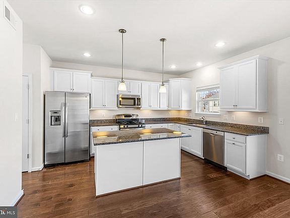 2nd image of 130 Hidden Brook Dr
