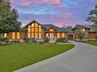 33918 High Point Dr, Magnolia, TX 77355