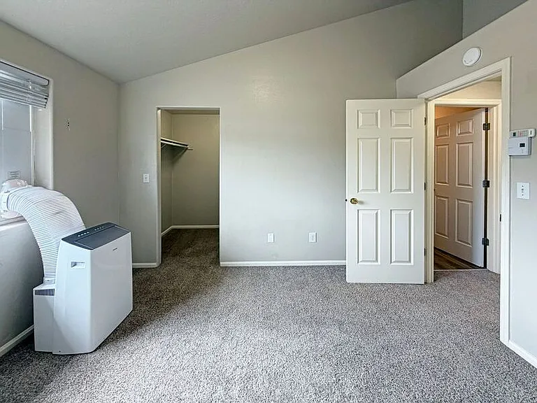 780 Cloverleaf Loop — Photo 18