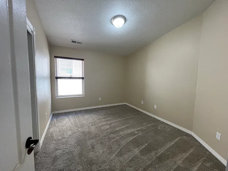 529 Minturn Ct NE — Photo 14