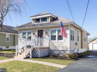 108 W Elbon Rd, Brookhaven, PA 19015