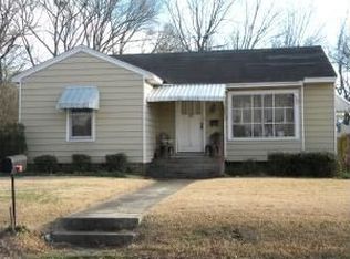 312 E Brame Ave, West Point, MS 39773