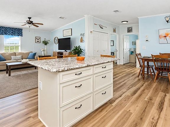 4th image of 7324 VARLEY CIRCLE