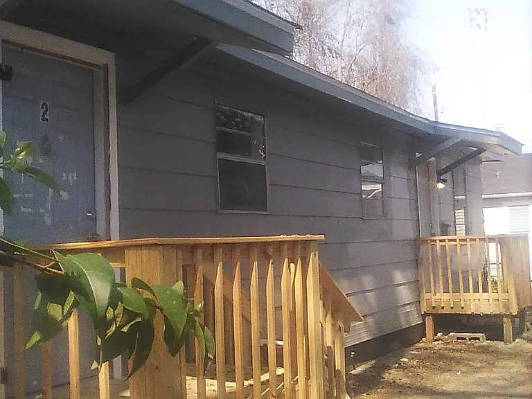 612 W Buena Vista Ave #1 — Photo 12
