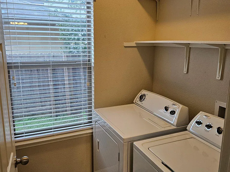 12836 Carillon Way — Photo 9