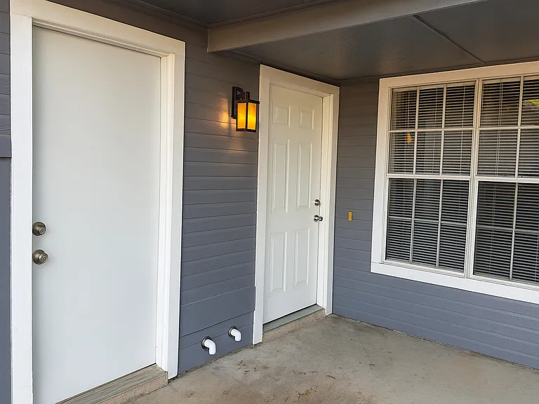 Leeann Dr — Photo 18