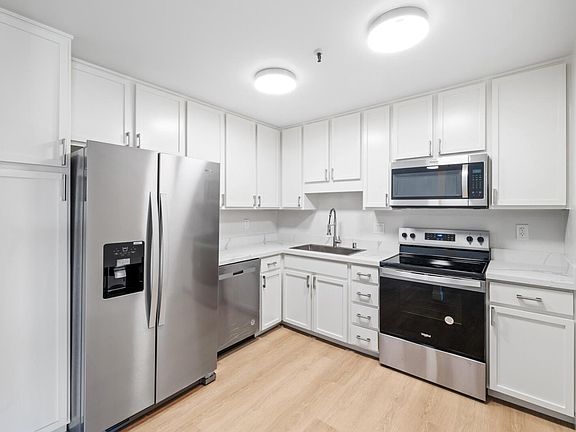 4th image of 49 Showers Dr APT A332