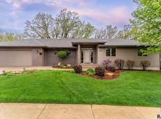 1501 N Tahoe Trl, Sioux Falls, SD 57110