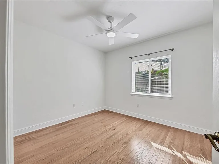 1792 Floyd St — Photo 22