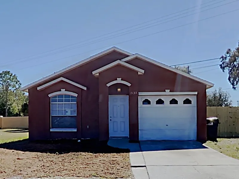 3 bed, 2.0 bath, 1104 sqft, $1,825 — Photo 1