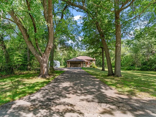 2753 225th Ln NE, East Bethel, MN 55011