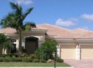 19408 La Serena Dr, Estero, FL 33967