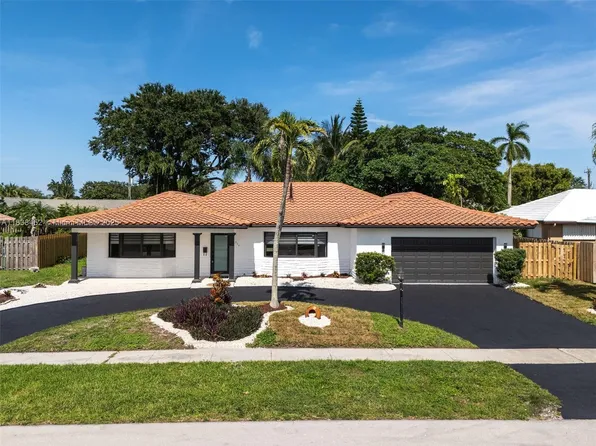 220 SW 75th Ter, Plantation, FL 33317