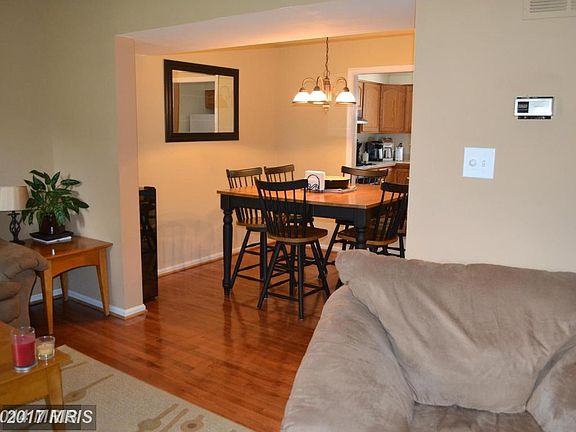 4th image of 193 Fairfield Dr