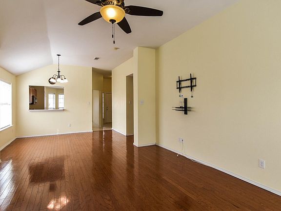 5th image of 106 Wildhaven Dr