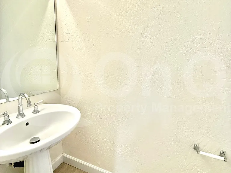 500 N Roosevelt Ave #134 — Photo 15